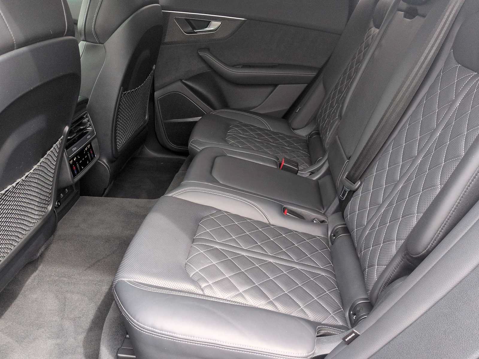 Used 2023 Audi SQ8 Premium Plus w/ Executive Package AWD/4WD image 20
