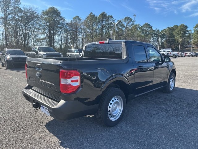 New 2025 Ford Maverick XL image 3