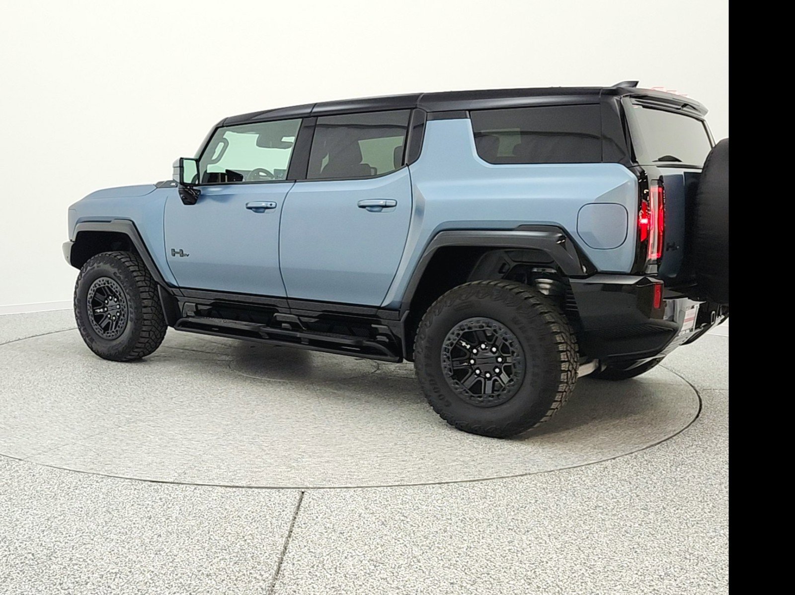 Used 2024 GMC Hummer EV 3X w/ Omega Edition image 7