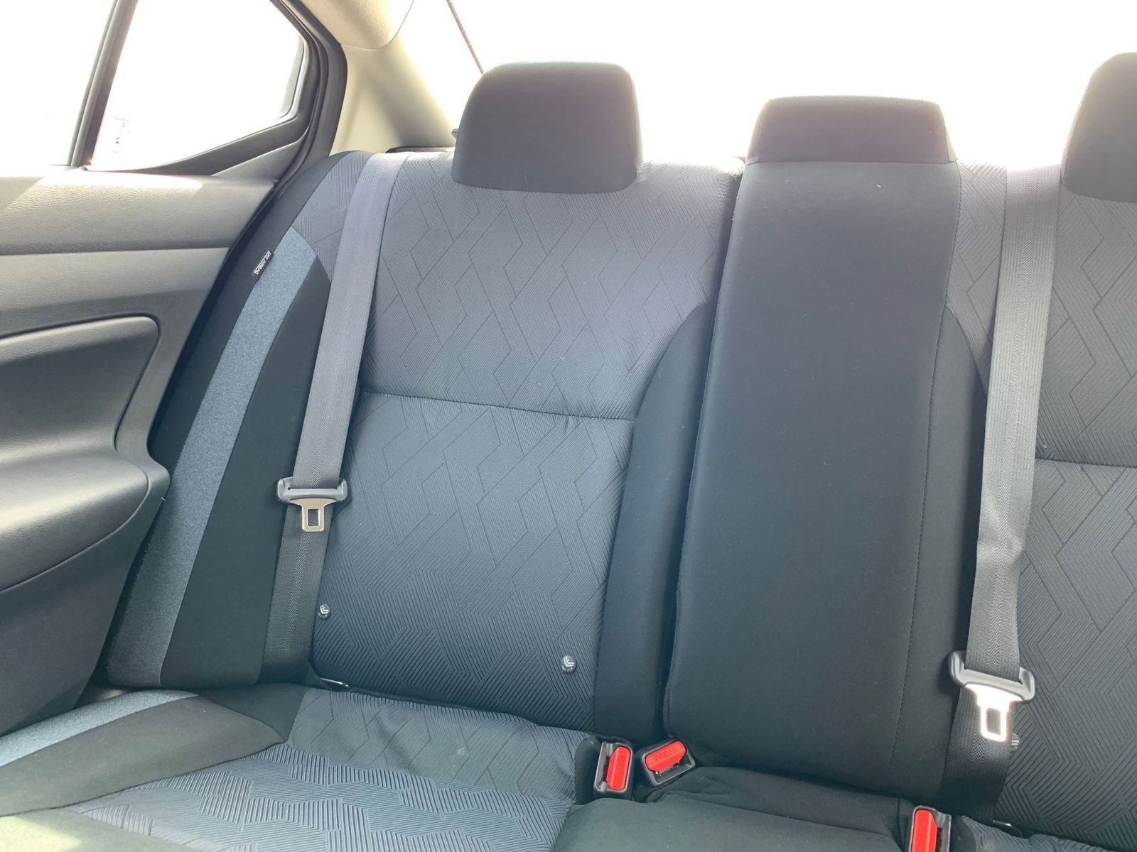 Used 2025 Nissan Versa SV image 37