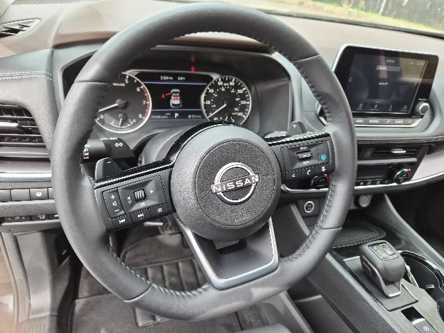 Used 2023 Nissan Rogue SV w/ SV Premium B Package AWD/4WD image 21