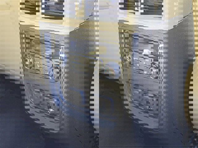 Used 2020 Buick Envision Premium image 28