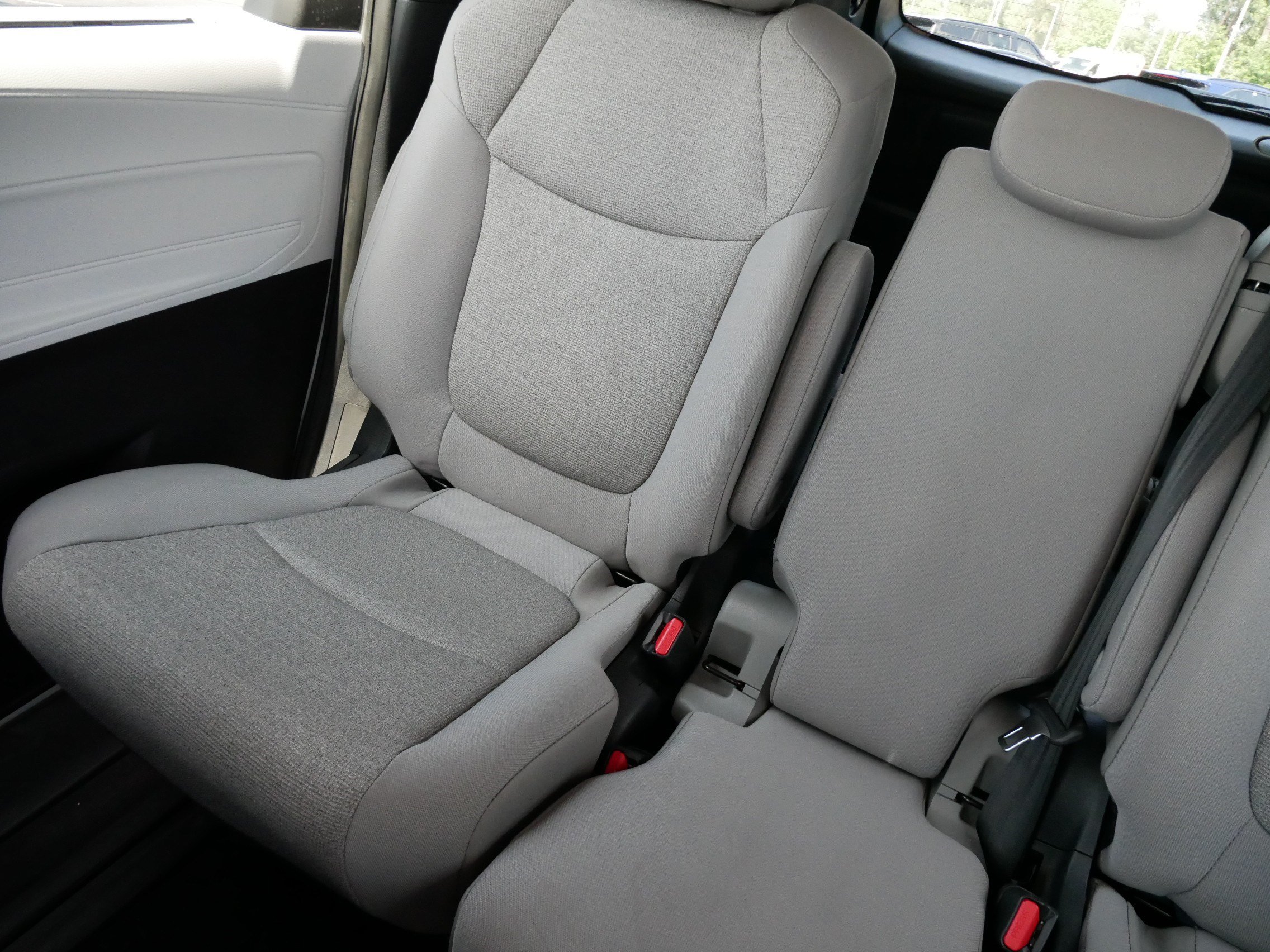 Certified 2026 Toyota Sienna LE FWD image 12