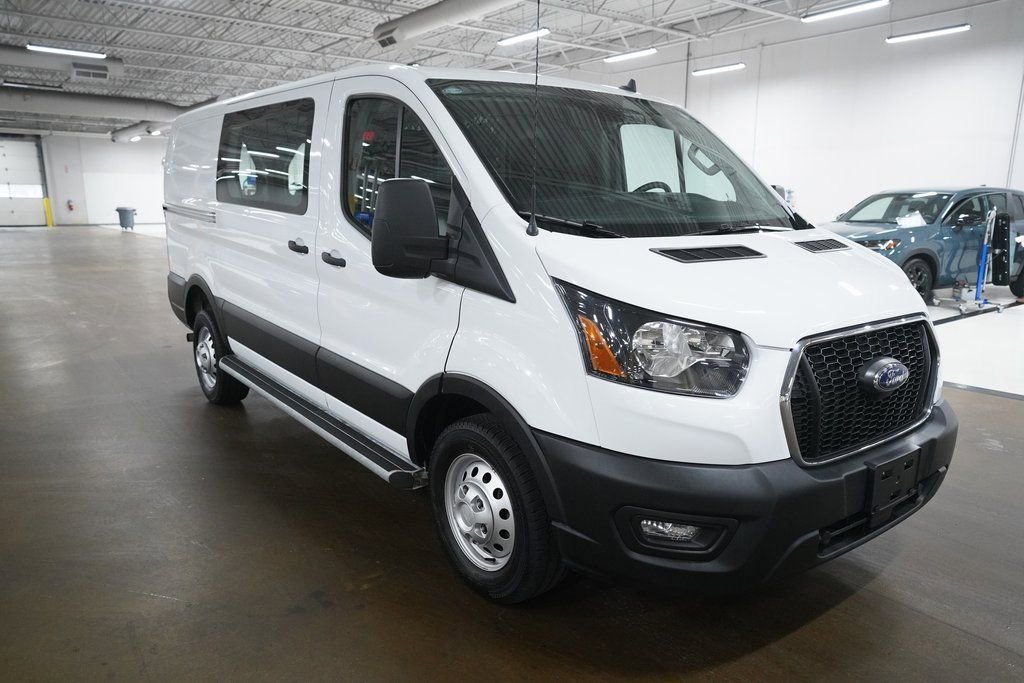 Used 2024 Ford Transit 250 Low Roof AWD w/ Exterior Upgrade Package image 13