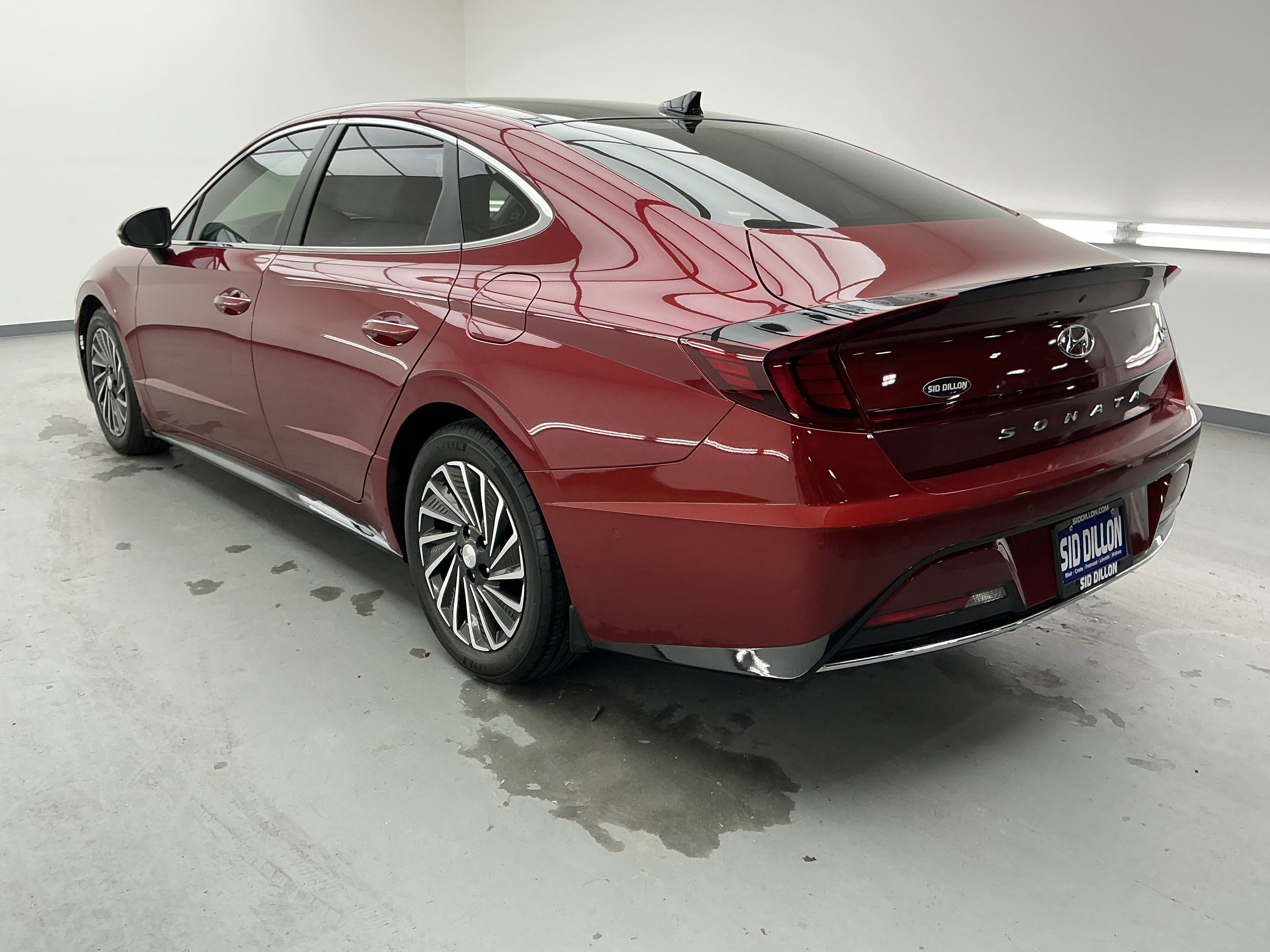 Used 2023 Hyundai Sonata Limited w/ Cargo Package image 6