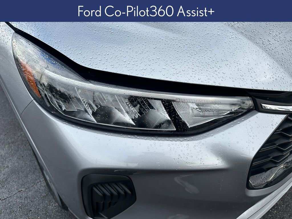 Used 2023 Ford Escape ST-Line w/ Tech Pack #1 image 11