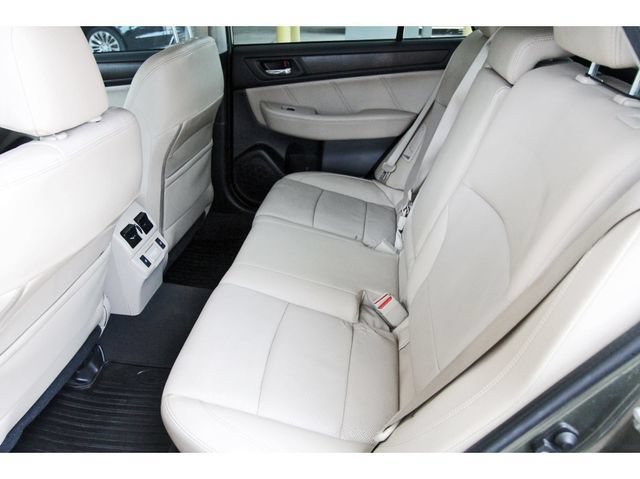 Used 2018 Subaru Outback 2.5i Limited AWD/4WD image 12