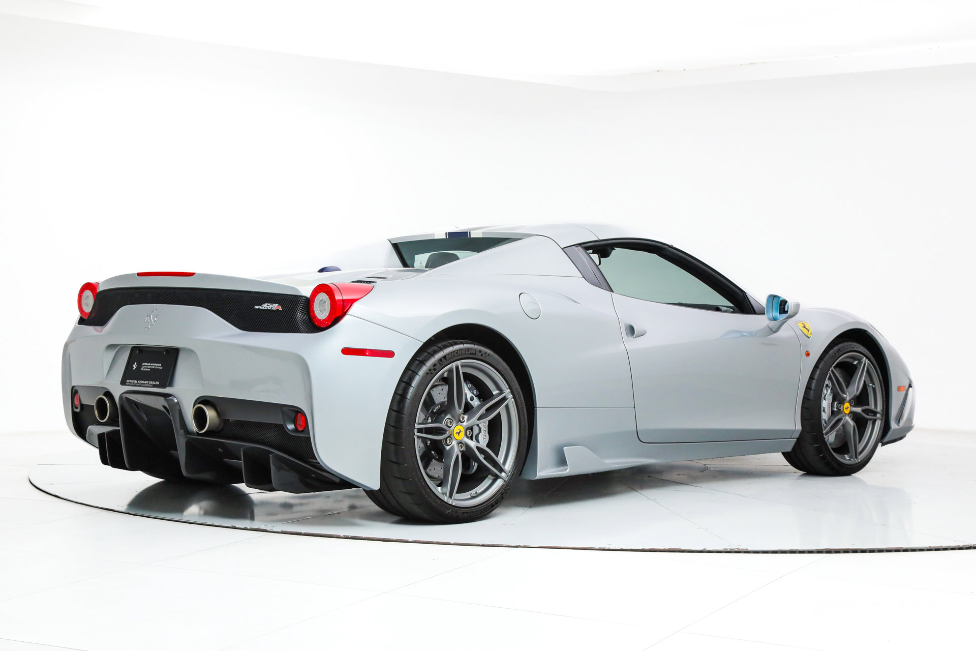 Certified 2015 Ferrari 458 Speciale A image 3