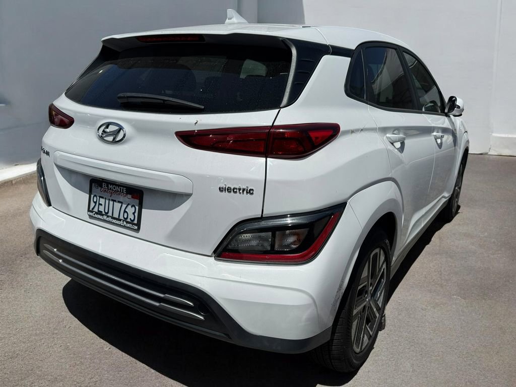 Used 2023 Hyundai Kona SE FWD image 6