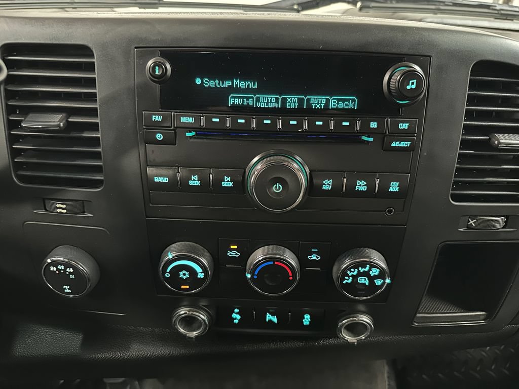 Used 2013 Chevrolet Silverado 2500 LT w/ Convenience Package AWD/4WD image 27