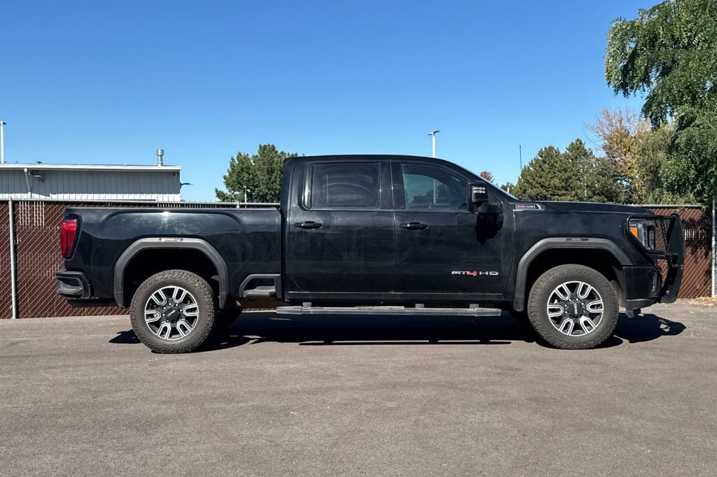 Used 2022 GMC Sierra 2500 AT4 AWD/4WD image 3