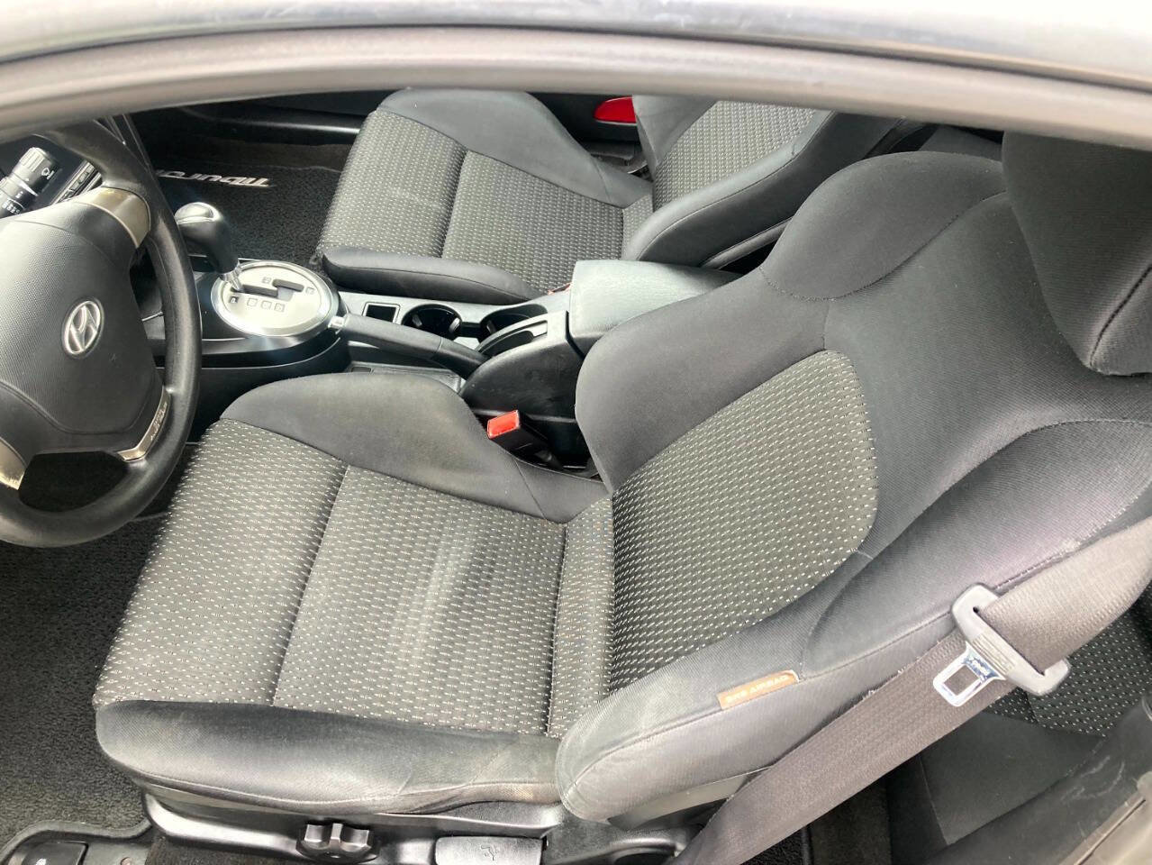 Used 2008 Hyundai Tiburon GS image 9