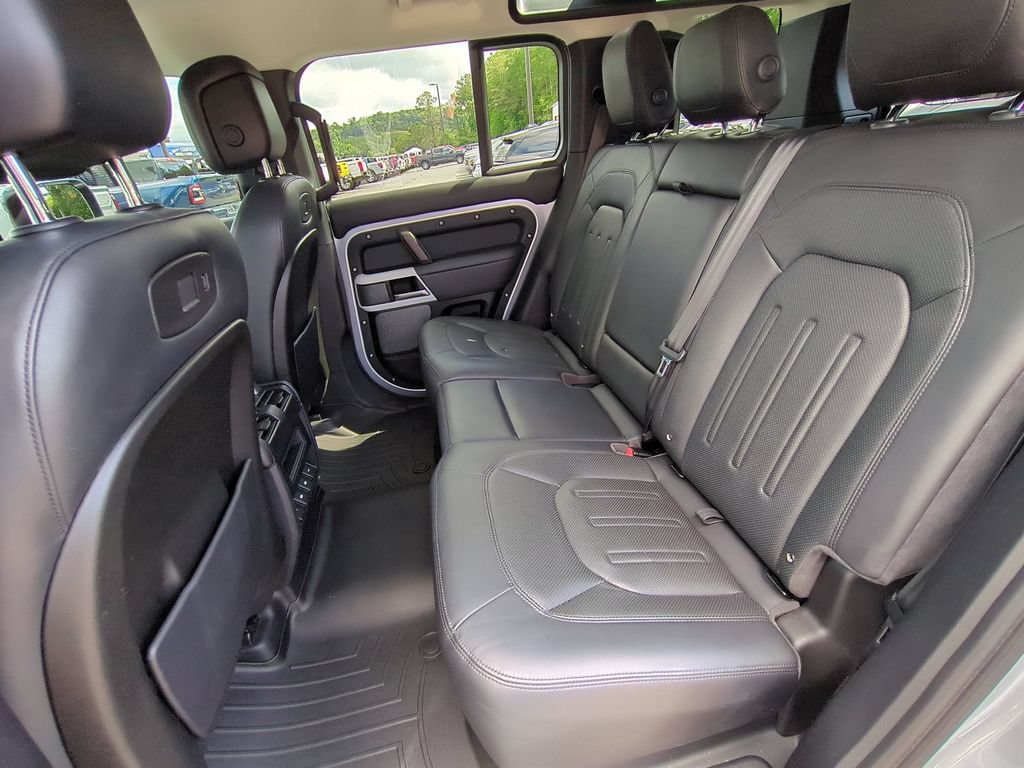 Used 2020 Land Rover Defender 110 HSE AWD/4WD image 15
