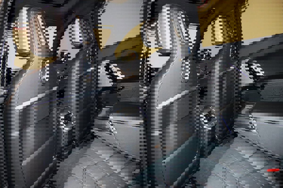 Used 2023 BMW 760i xDrive image 66