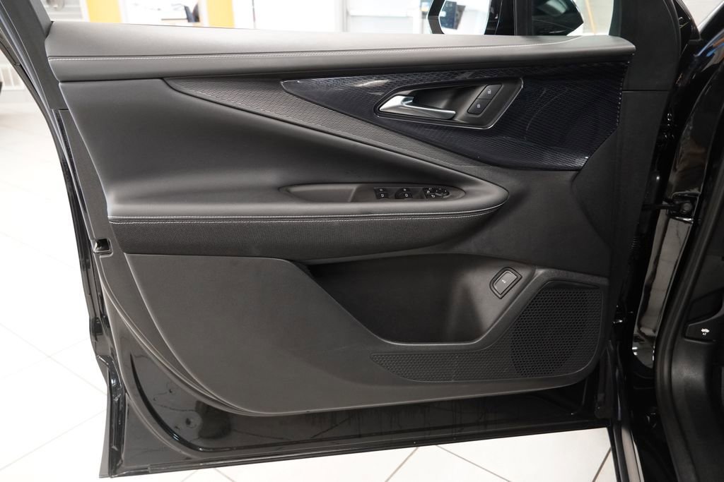 New 2025 Chevrolet Blazer EV LT AWD/4WD image 17