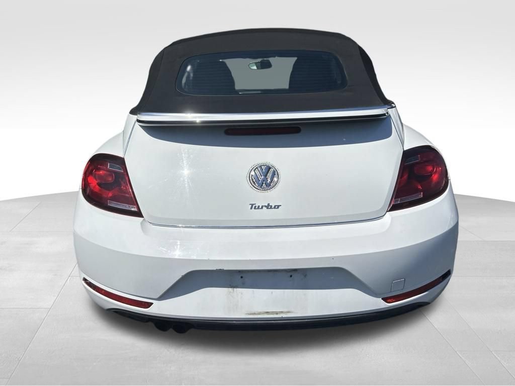 Used 2018 Volkswagen Beetle 2.0T S FWD image 4