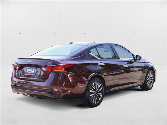 Used 2024 Nissan Altima 2.5 SV image 5