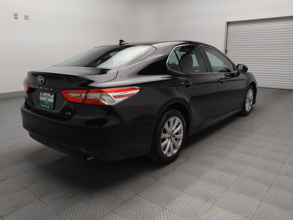 Used 2020 Toyota Camry LE image 9