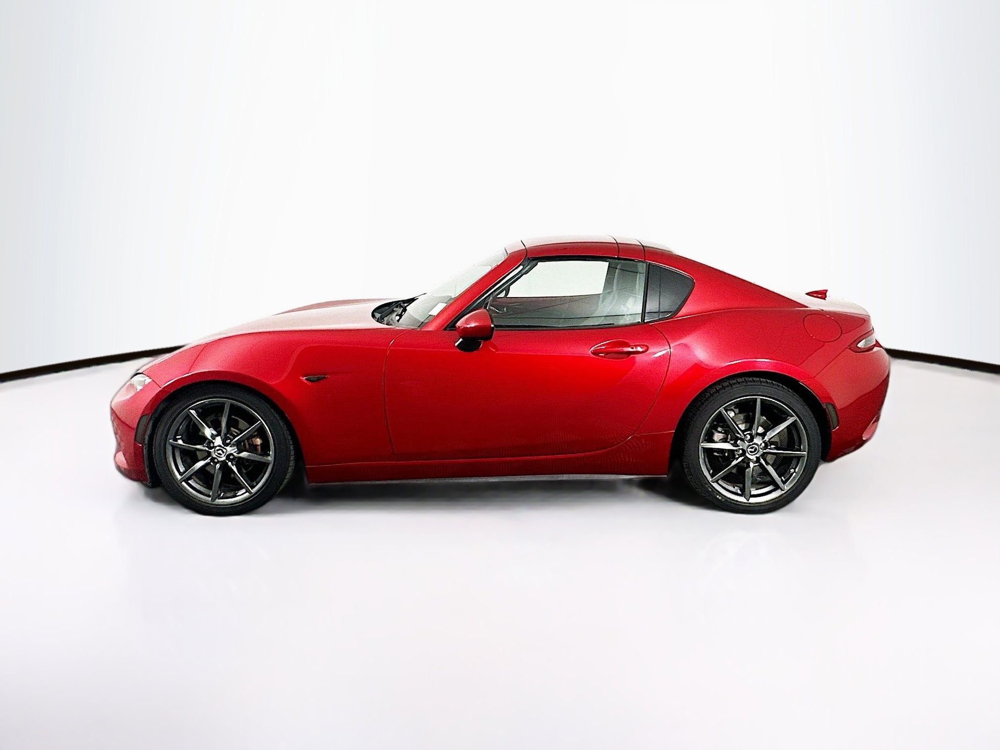 Used 2017 MAZDA MX-5 Miata RF Grand Touring RWD image 4