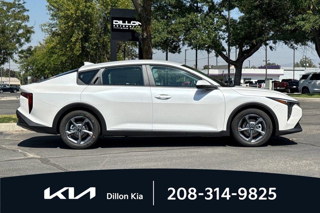 New 2026 Kia K4 FWD image 3