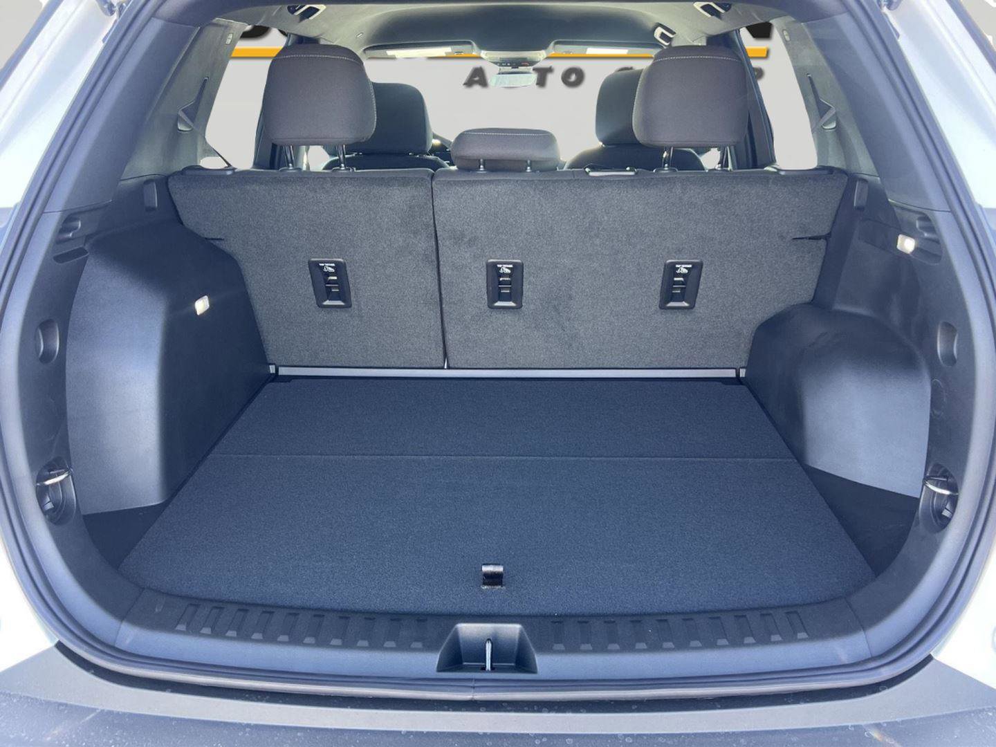 New 2026 Chevrolet Equinox LT w/ Safety and Technology Package FWD image 21