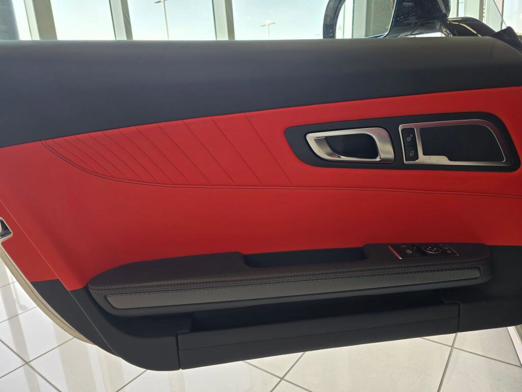 Used 2018 Mercedes-Benz AMG GT C image 32