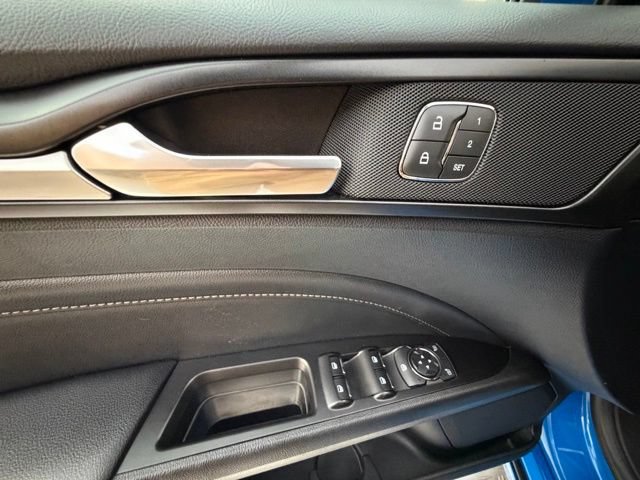 Used 2019 Ford Fusion Titanium AWD/4WD image 28