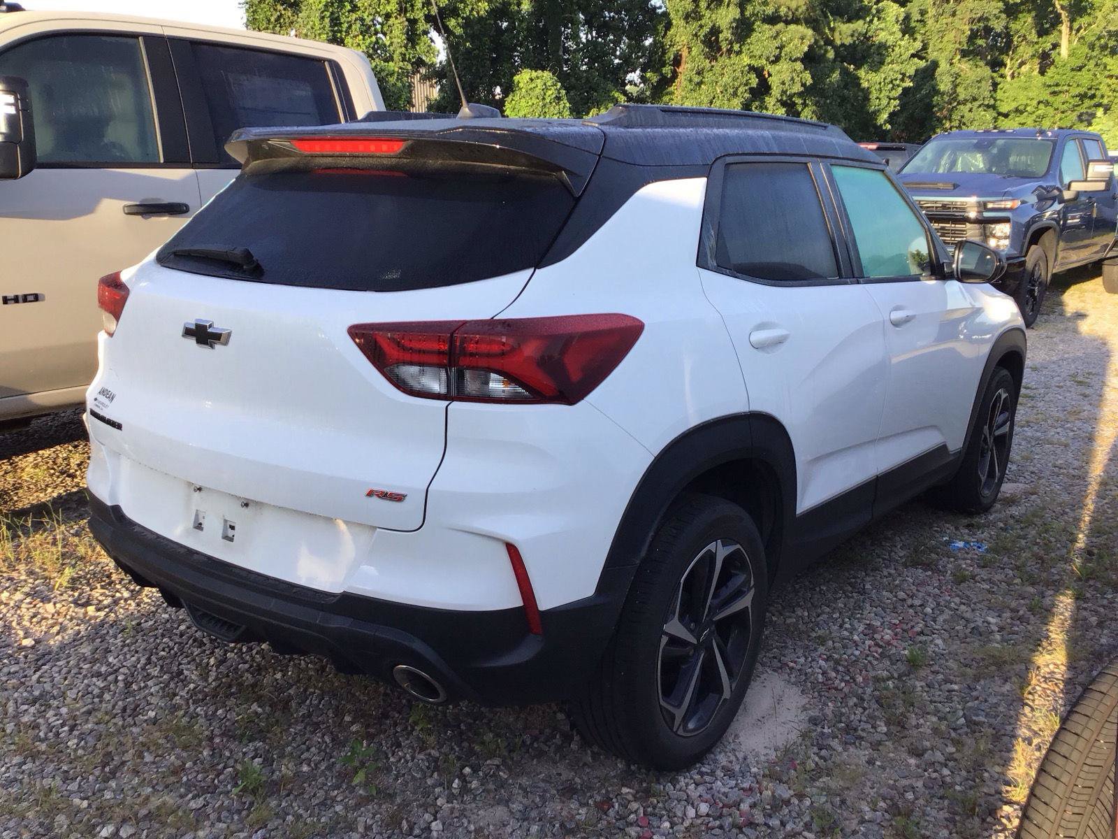 Used 2023 Chevrolet TrailBlazer RS w/ Convenience Package FWD image 4