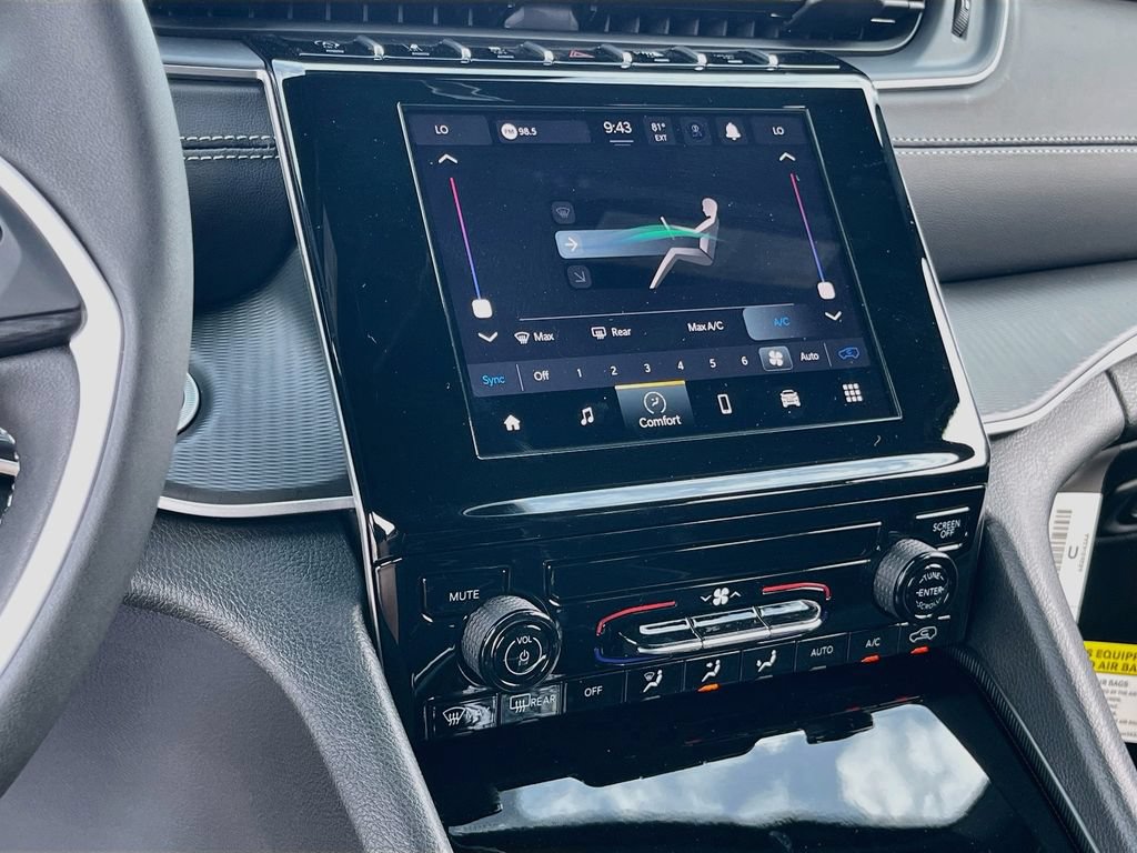 New 2026 Jeep Grand Cherokee 4WD image 15