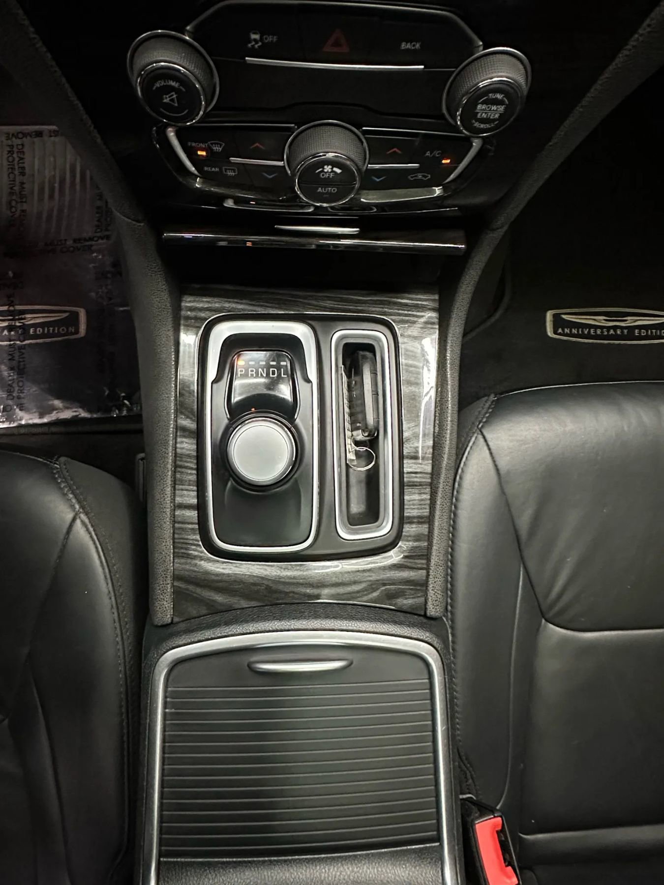 Used 2016 Chrysler 300 Limited image 20