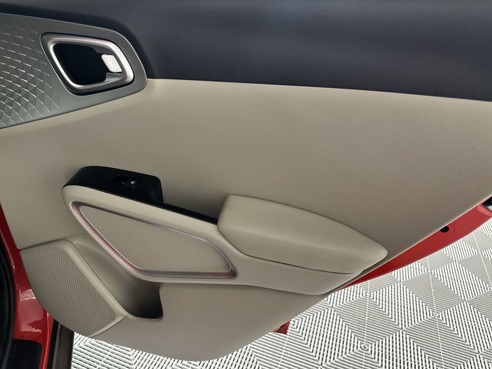 Used 2020 Kia Soul LX FWD image 31