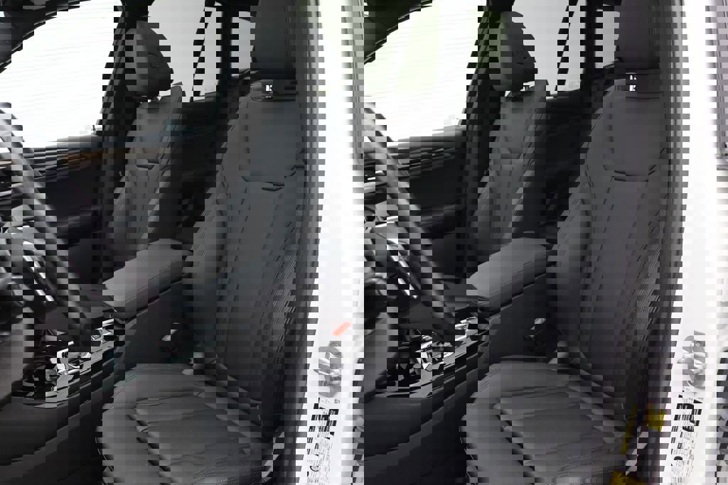 Used 2021 BMW X3 xDrive30i w/ Convenience Package image 14