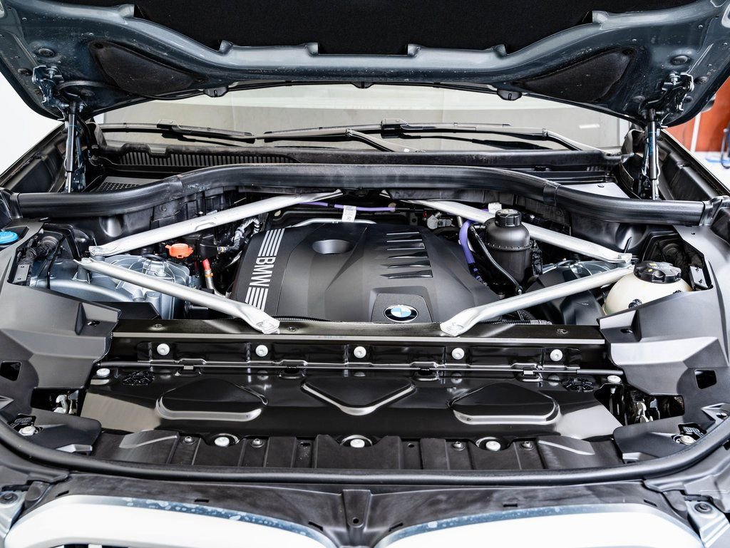 Certified 2025 BMW X5 xDrive40i w/ Climate Comfort Package image 48