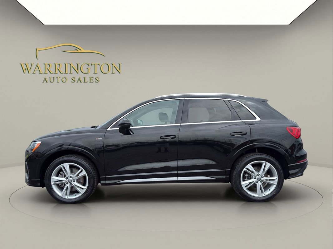 Used 2020 Audi Q3 2.0T Premium w/ Convenience Package AWD/4WD image 4
