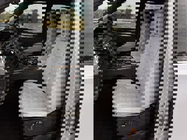 Used 2026 Cadillac Escalade Platinum Sport w/ LPO, ONYX Package image 27