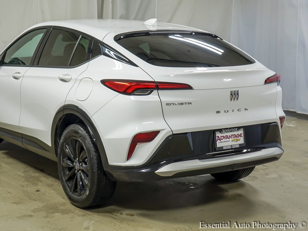Used 2025 Buick Envista Sport Touring image 7