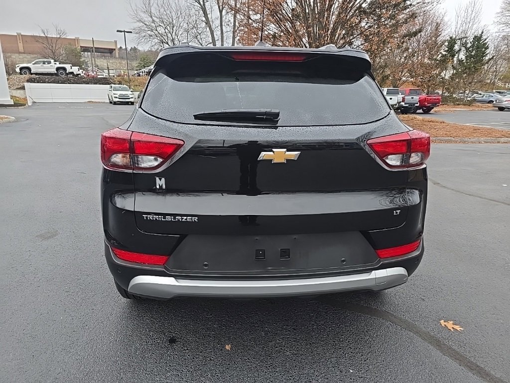 Used 2025 Chevrolet TrailBlazer LT w/ Driver Confidence Package image 6