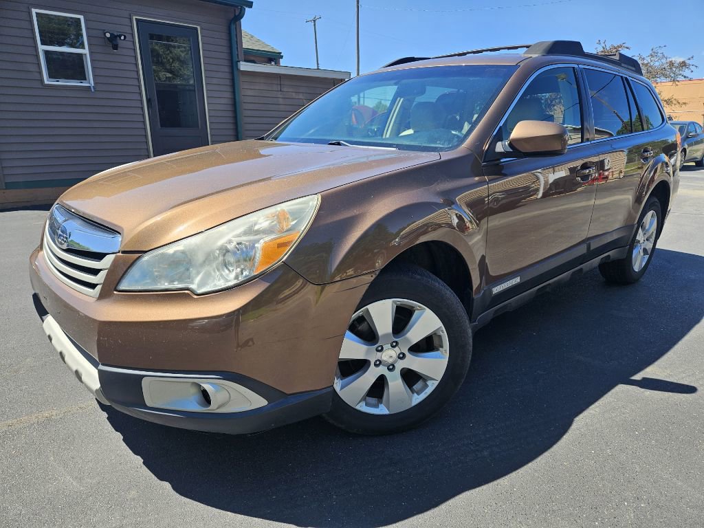 Used 2011 Subaru Outback 2.5i Limited w/ PWR Moonroof Pkg