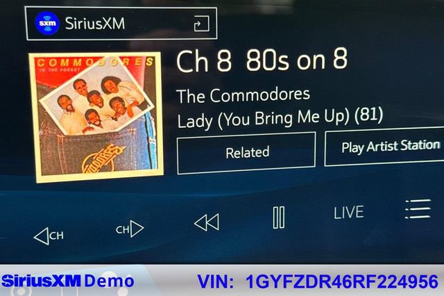 Used 2024 Cadillac XT4 Premium Luxury image 56