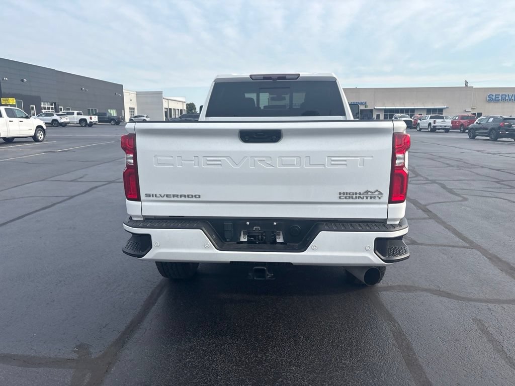 Used 2023 Chevrolet Silverado 3500 High Country AWD/4WD image 13