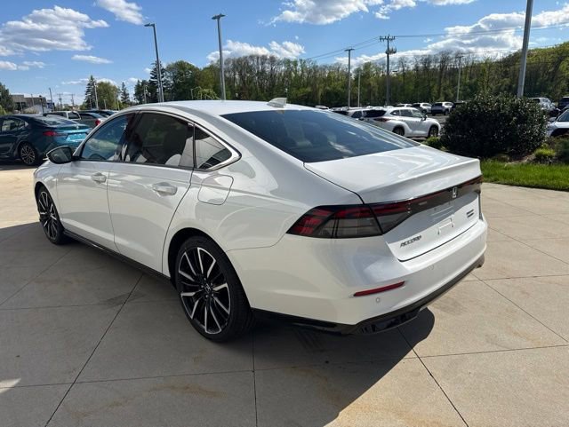 Used 2023 Honda Accord Touring image 5