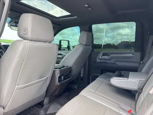 Used 2025 Chevrolet Silverado 3500 LTZ w/ LTZ Texas Edition AWD/4WD image 32