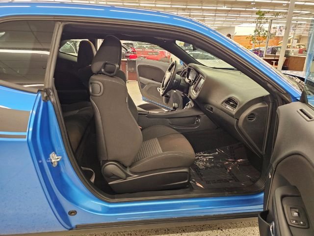 Used 2023 Dodge Challenger R/T w/ Performance Handling Group image 29