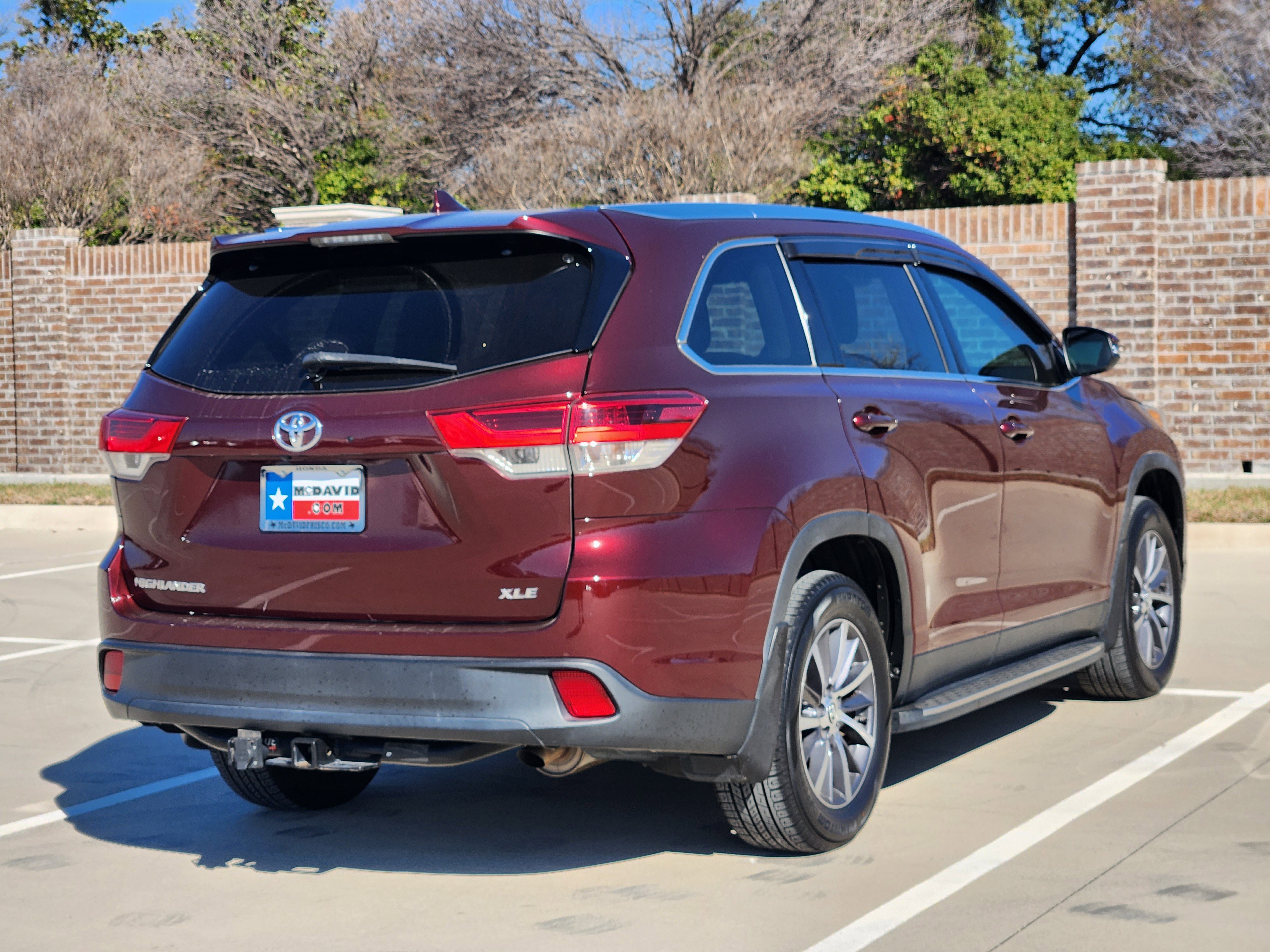 Used 2019 Toyota Highlander XLE image 6
