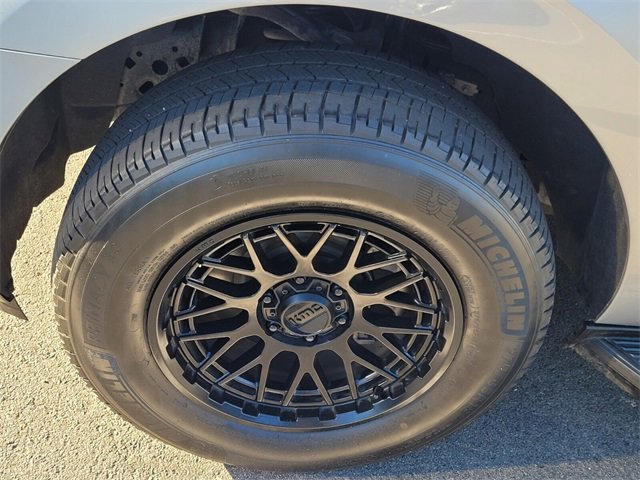 Certified 2024 Ford Expedition Max XLT image 4