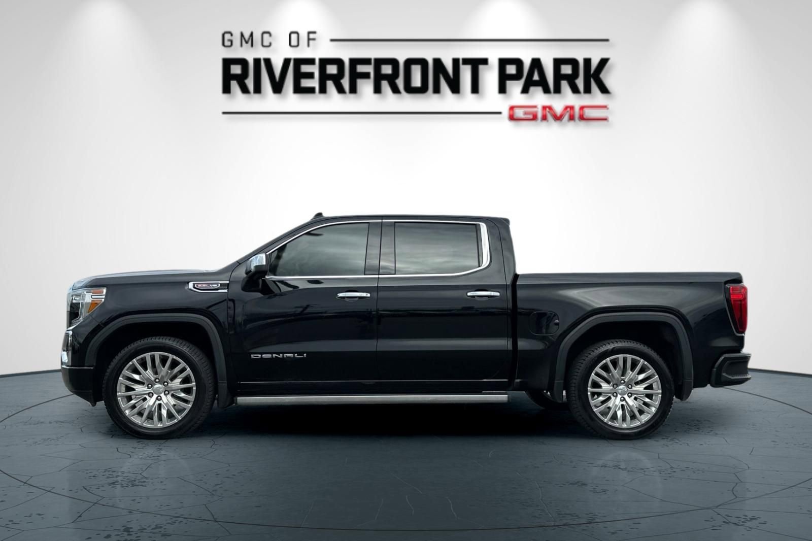 Used 2019 GMC Sierra 1500 Denali w/ Denali Ultimate Package AWD/4WD image 6