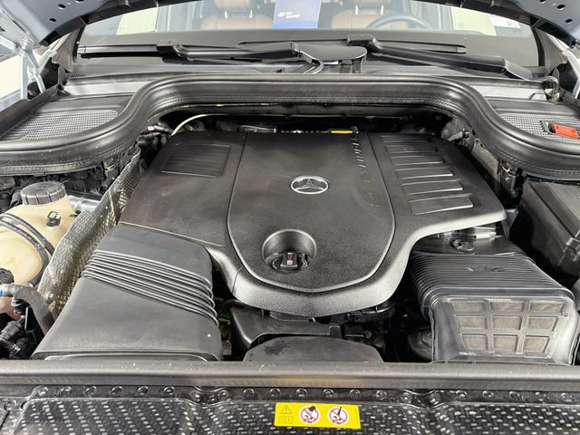 Used 2025 Mercedes-Benz GLS 450 4MATIC image 38