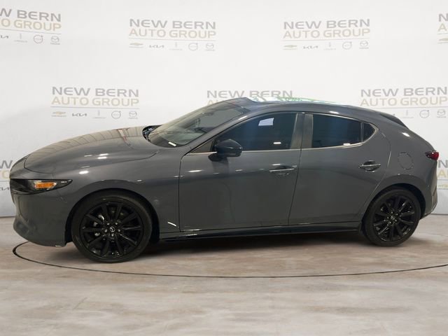 Used 2022 MAZDA MAZDA3 s image 2