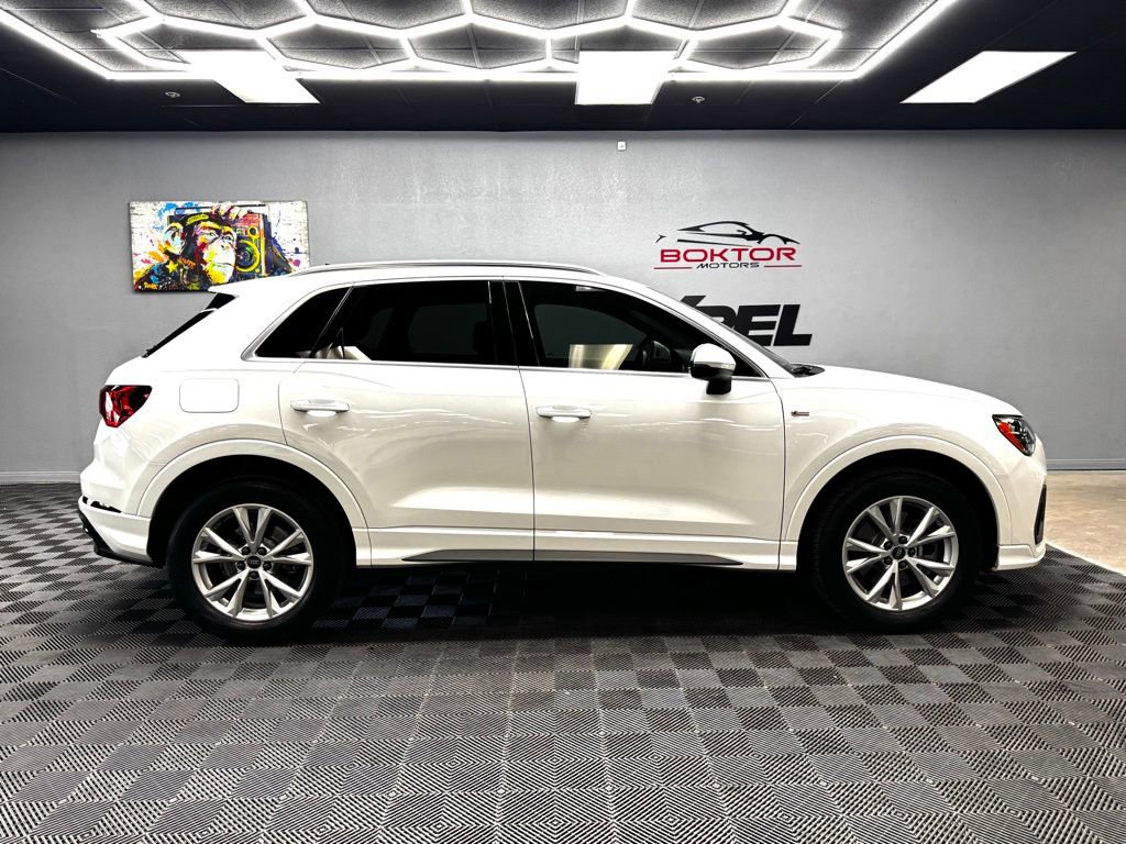 Used 2022 Audi Q3 2.0T Premium w/ Convenience Package AWD/4WD image 16