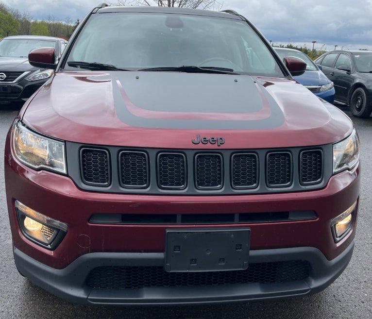 Used 2021 Jeep Compass Latitude w/ Sun and Sound Group AWD/4WD image 2